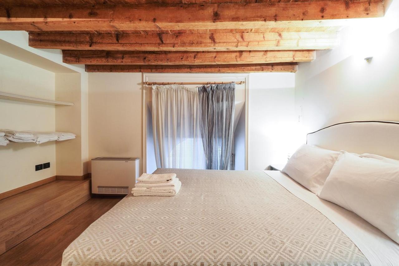 Unique Duomo Luxury Property Милано Екстериор снимка