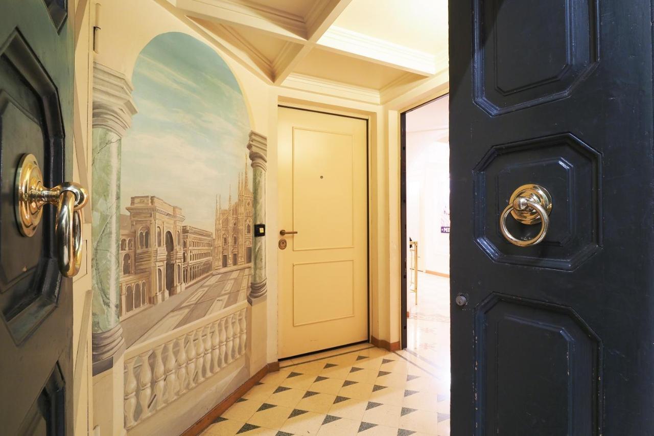 Unique Duomo Luxury Property Милано Екстериор снимка